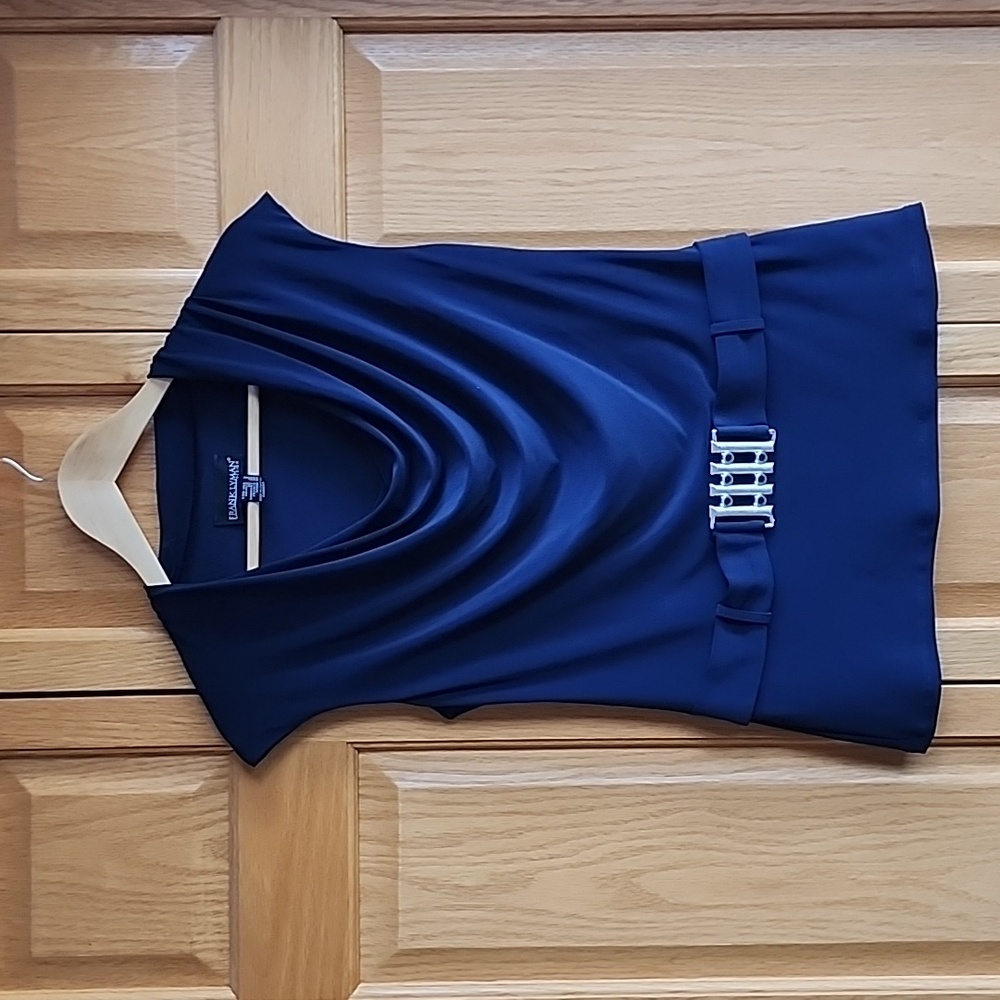 Frank Lyman design sleeveless blouse top size  8